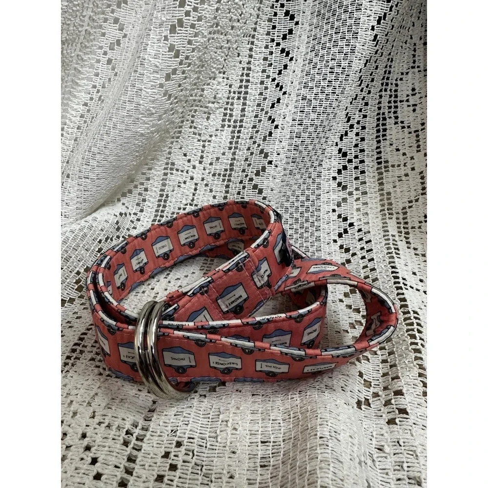 Vineyard Vines Martha's Vineyard Signs D-Ring Belt Mens Medium Pink Preppy Coast